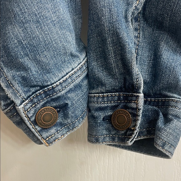 American Eagle Outfitters Classic Blue Jean Jacket - Picture 3 of 9